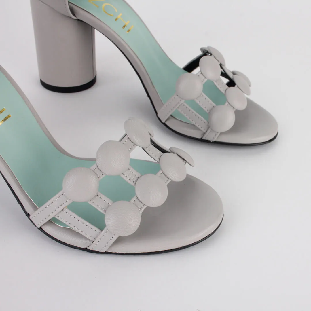 BUTTON - high sandals