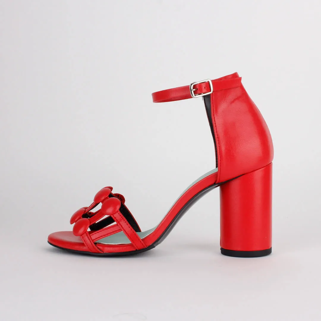BUTTON - high sandals
