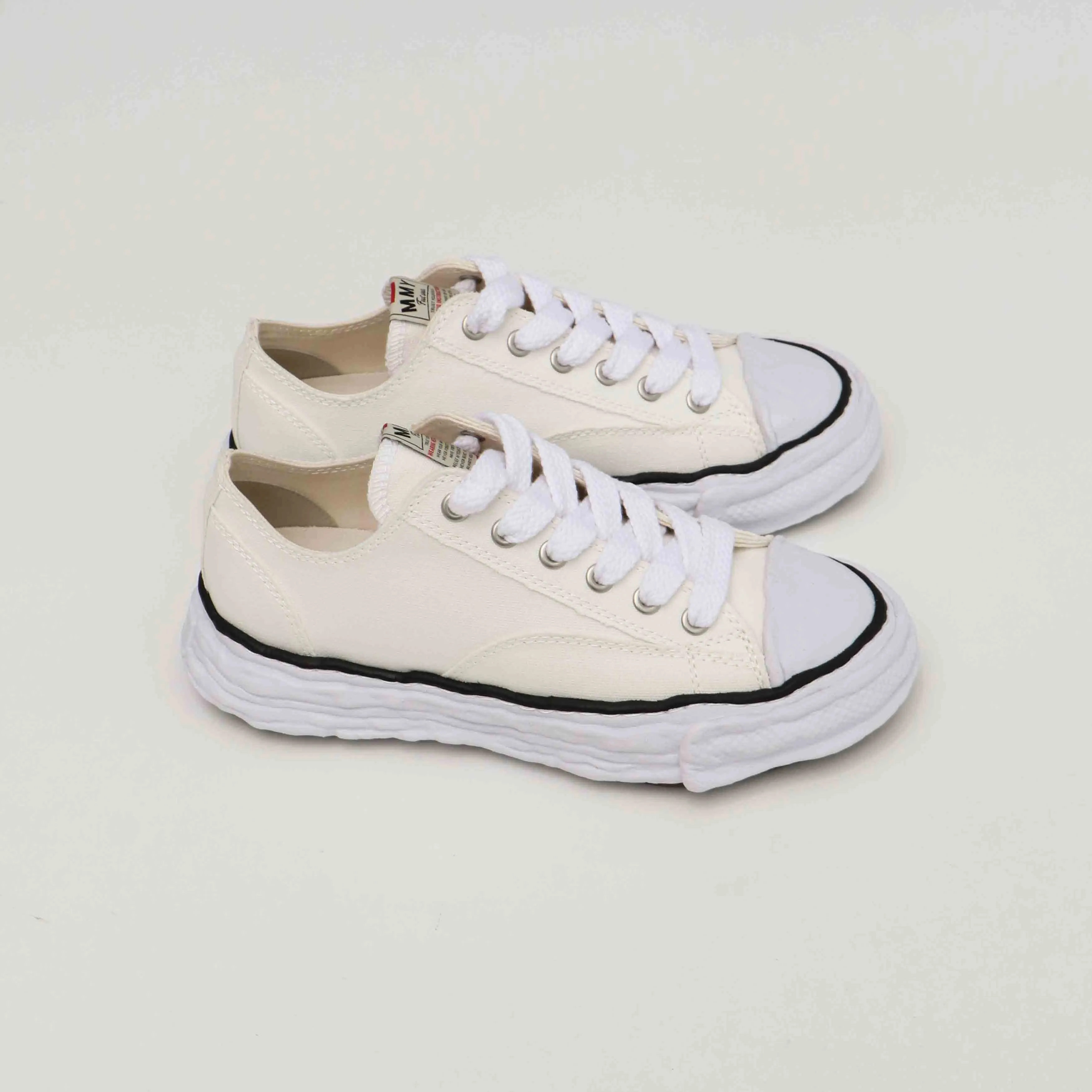 PTS23 CANVAS LOW-TOP WHITE