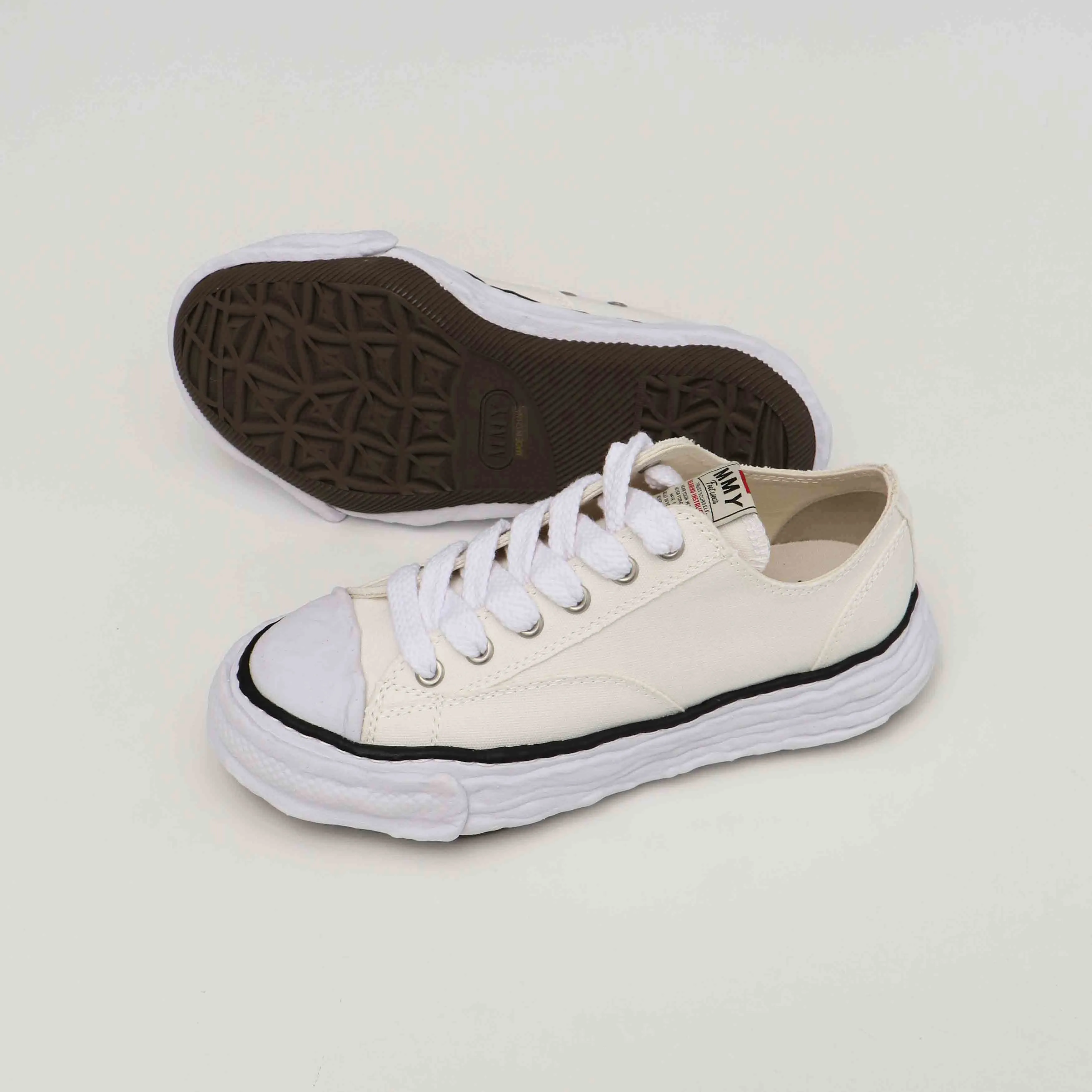 PTS23 CANVAS LOW-TOP WHITE