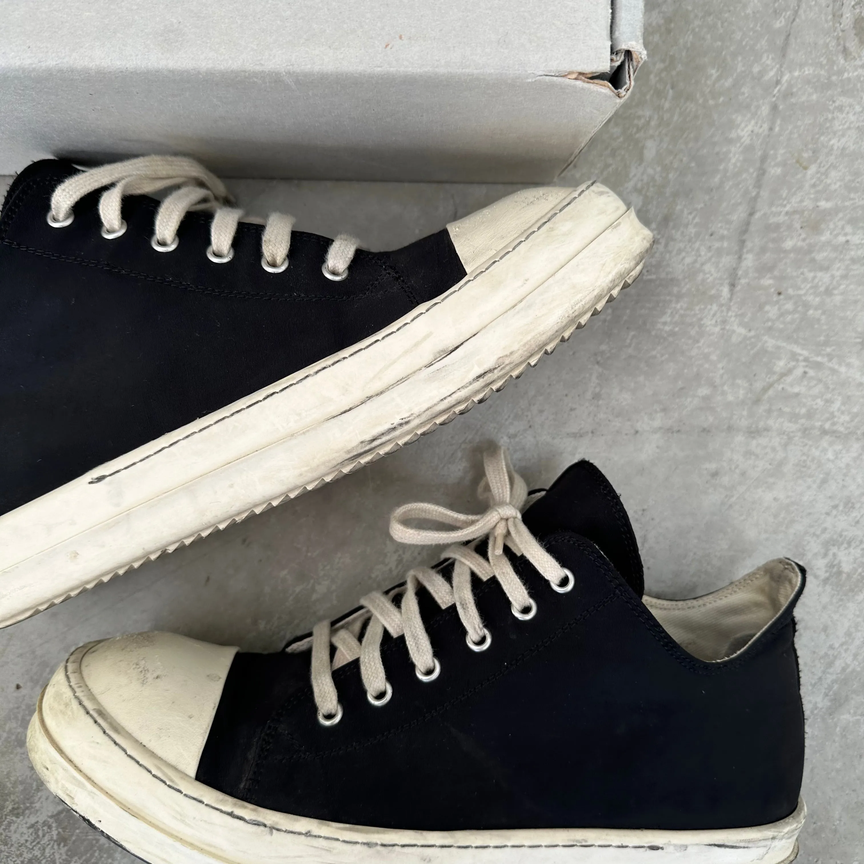 Rick Owens DRKSHDW Ramone Black Low Top Sneakers (EU44)