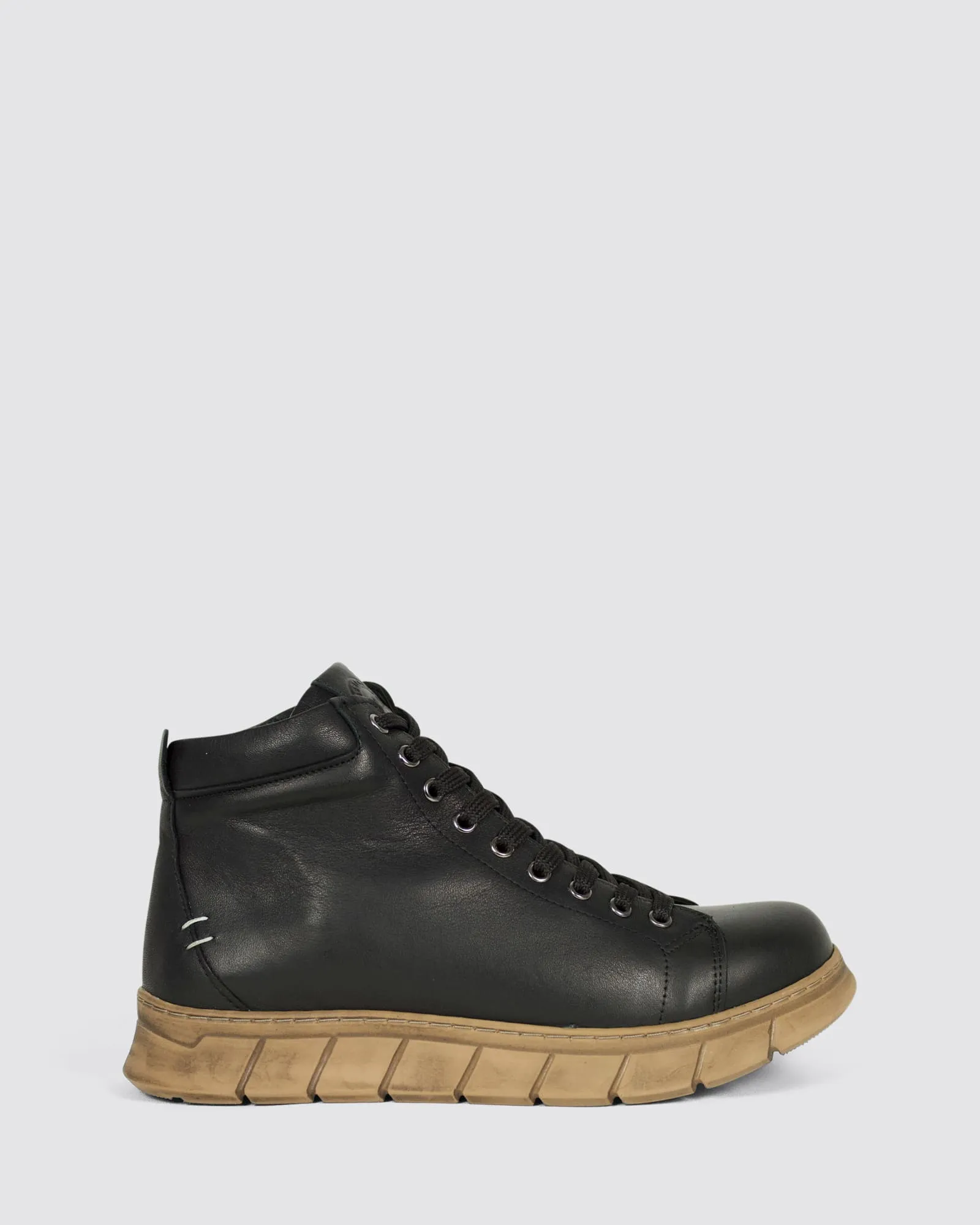 UKI BLACK