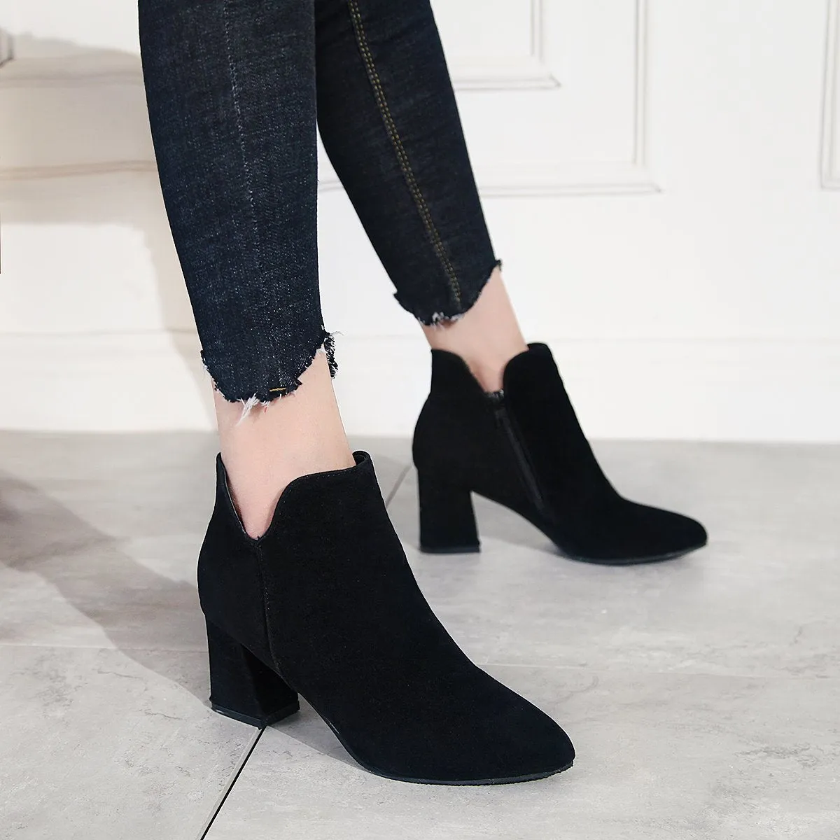 Women’s Fleece Lined Block Heel Ankle Boots with Zipper